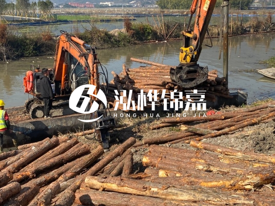 湖南松木樁批發(fā)廠家-5米松木樁批發(fā)1000根有優(yōu)惠嗎？